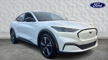 2026 Ford Standard Range 72kWh Select 5-door (White) - Image: 1