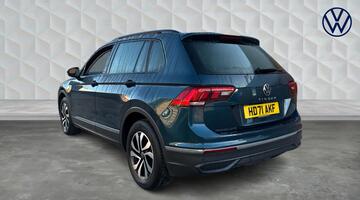 2022 Volkswagen TSI Active DSG Euro 6 5-door (Blue) - Image: 3