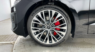 2025 Audi 100kWh Performance Edition 1 Auto 5-door (Black) - Image: 42