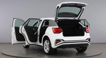 2023 Audi TFSI CoD 35 S line S Tronic Euro 6 5-door (White) - Image: 11