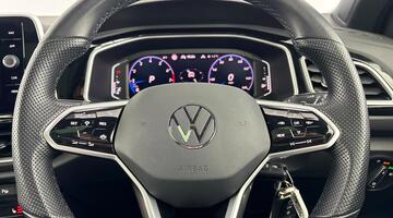 2022 Volkswagen TSI R-Line DSG Euro 6 5-door (White) - Image: 23