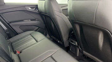 2025 Audi 40 Sport Sportback Auto 5-door 63kWh (Blue) - Image: 28