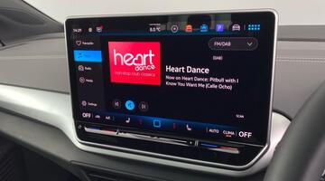 2025 Volkswagen Pro 77kWh Black Edition Auto 5-door (Black) - Image: 7