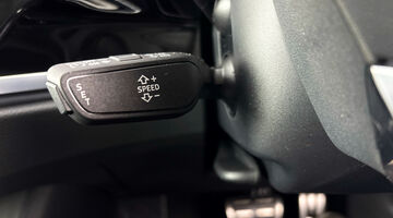 2025 Audi TFSI CoD 35 S line S Tronic Euro 6 5-door (Black) - Image: 7