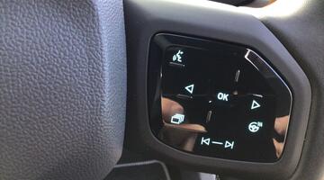 2025 Ford Extended Range 77kWh Premium Auto 5-door (Yellow) - Image: 24