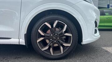 2023 Ford 1.0T EcoBoost MHEV ST-Line X Euro 6 5-door (White) - Image: 5