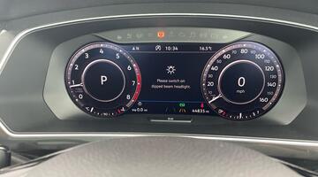 2018 Volkswagen 2.0 TSI SEL DSG 4Motion Euro 6 5-door (White) - Image: 16