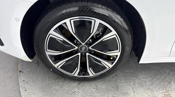 2025 Audi 2.0 e-hybrid5.9kWh Technik Saloon S Tronic quattro Euro 6 5-door (White) - Image: 37