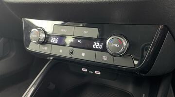 2025 Škoda 1.0 TSI Design Edition Euro 6 5-door (Multicolour) - Image: 13