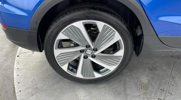 2022 SEAT 1.0 TSI FR Edition Euro 6 5-door (Blue) - Image: 28