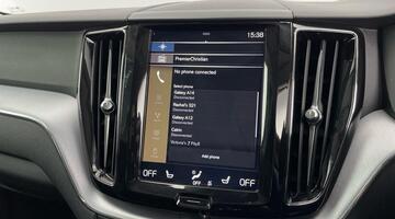 2019 Volvo 2.0 T4 Edition Auto Euro 6 5-door (Red) - Image: 30