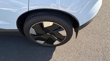 2025 Volvo Twin Performance 69kWh Ultra Auto 5-door (Blue) - Image: 37