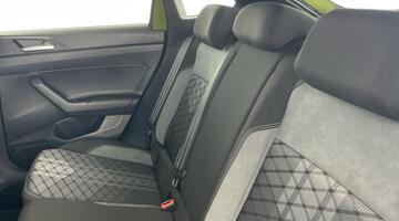 2024 Volkswagen TSI R-Line DSG Euro 6 5-door (Green) - Image: 34