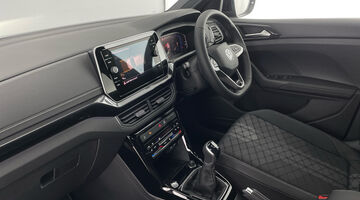 2025 Volkswagen 1.0 TSI Black Edition Euro 6 5-door (Black) - Image: 2