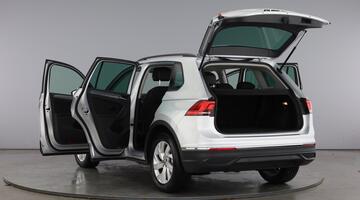 2021 Volkswagen TSI Life DSG Euro 6 5-door (Silver) - Image: 11