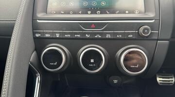 2019 Jaguar 2.0 D180 R-Dynamic S Auto Euro 6 5-door (Grey) - Image: 10