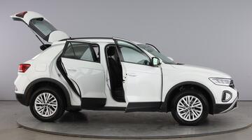 2022 Volkswagen TSI Life DSG Euro 6 5-door (White) - Image: 10