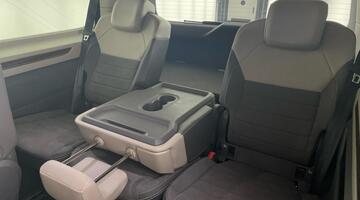 2025 Volkswagen 2.0 TDI Style Long MPV DSG Euro 6 5-door (Grey) - Image: 39