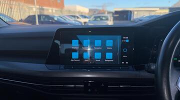 2020 Volkswagen ETSI MHEV Style DSG Euro 6 5-door (Yellow) - Image: 7