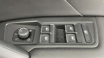 2022 Volkswagen 2.0 TDI R-Line DSG Euro 6 5-door (White) - Image: 19