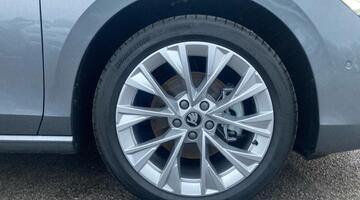 2025 Škoda TSI e-TEC MHEV SE L DSG Euro 6 5-door (Grey) - Image: 5