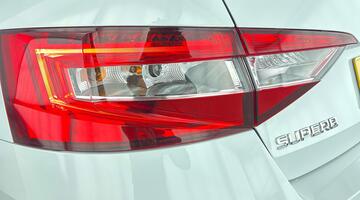 2024 Škoda 2.0 TDI SE DSG Euro 6 5-door (White) - Image: 40