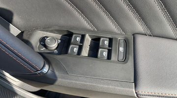 2025 CUPRA ETSI V3 DSG Euro 6 5-door (Grey) - Image: 17