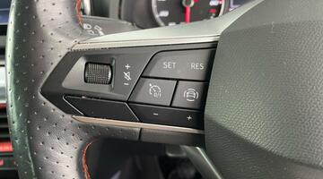 2022 SEAT 1.0 TSI FR Edition Euro 6 5-door (Blue) - Image: 23