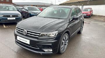 2017 Volkswagen 2.0 TDI BlueMotion Tech R-Line DSG 4Motion Euro 6 5-door (Black) - Image: 25