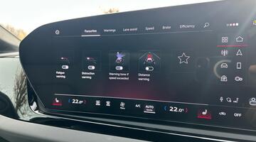 2025 Audi 2.0 TFSI S line S Tronic Euro 6 5-door (Black) - Image: 31