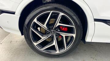 2025 Audi 100kWh Edition 1 Auto quattro 5-door (White) - Image: 32