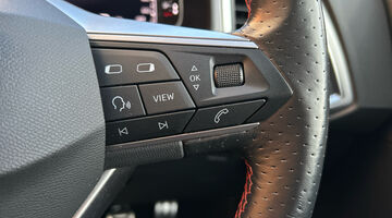 2022 SEAT TSI EVO FR Sport Euro 6 5-door (Grey) - Image: 24