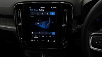 2024 Volvo 2.0 B4 MHEV Ultra Dark DCT Auto Euro 6 5-door (Blue) - Image: 39