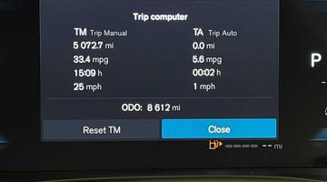 2025 Volvo 2.0 B4 MHEV Ultra Bright DCT Auto Euro 6 5-door (Black) - Image: 12