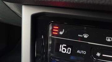 2025 Volkswagen TSI EVO R-Line DSG Euro 6 5-door (Grey) - Image: 26