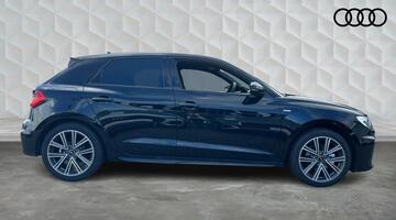 2025 Audi 1.0 TFSI 30 S line Sportback S Tronic Euro 6 5-door (Black) - Image: 4