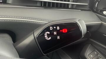 2025 Volkswagen Pro S 86kWh Match Plus Tourer Auto 5-door (Black) - Image: 21