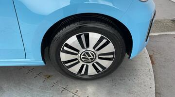 2022 Volkswagen 36.8kWh Auto 5-door (Blue) - Image: 5