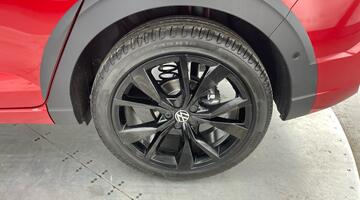 2025 Volkswagen 1.0 TSI Black Edition Euro 6 5-door (Black) - Image: 28