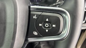 2025 Volvo 2.0 B3 MHEV Plus DCT Auto Euro 6 5-door (Brown) - Image: 30