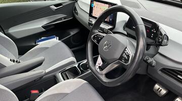 2020 Volkswagen Pro Performance 58kWh Family Auto 5-door (Blue) - Image: 6