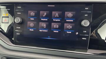 2021 Volkswagen 1.0 TSI R-Line Euro 6 5-door (White) - Image: 18