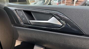 2025 Volkswagen 1.0 TSI Life Euro 6 5-door (Black) - Image: 18