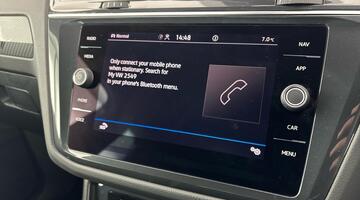 2023 Volkswagen 2.0 TDI R-Line DSG Euro 6 5-door (Grey) - Image: 26