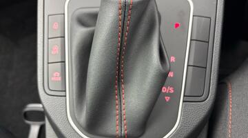 2025 SEAT 1.0 TSI FR DSG Euro 6 5-door (White) - Image: 25