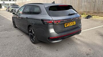 2025 Volkswagen ETSI MHEV R-Line DSG Euro 6 5-door (Grey) - Image: 22