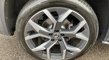 2025 Škoda 2.0 TDI SportLine DSG 4WD Euro 6 5-door (7 Seat) (Gold) - Image: 15