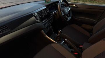 2023 Volkswagen 1.0 TSI Life Euro 6 5-door (Red) - Image: 13