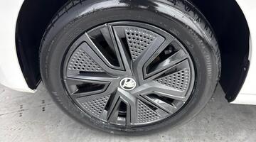 2024 Škoda 1.0 TSI Colour Edition Euro 6 5-door (Multicolour) - Image: 33