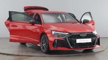 2025 Audi TFSI Carbon Black S Tronic quattro Euro 6 4-door (Red) - Image: 9